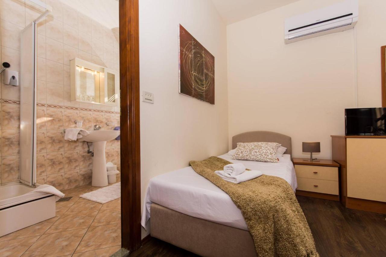 Vila Liza Bed & Breakfast Trogir Luaran gambar