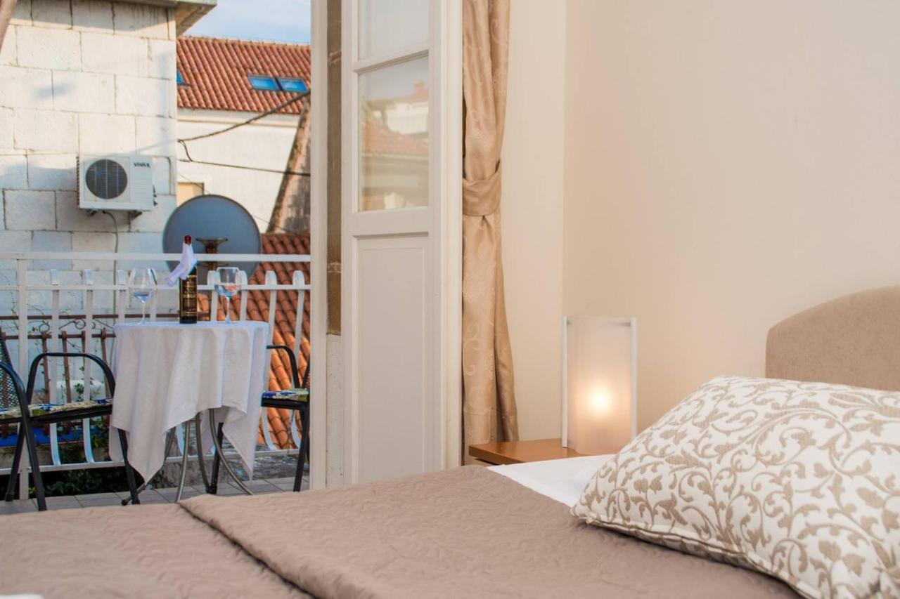 Vila Liza Bed & Breakfast Trogir Luaran gambar