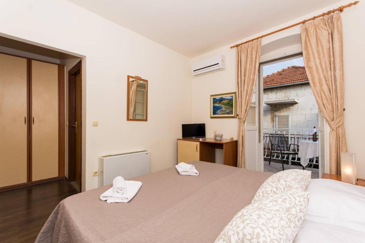 Vila Liza Bed & Breakfast Trogir Luaran gambar