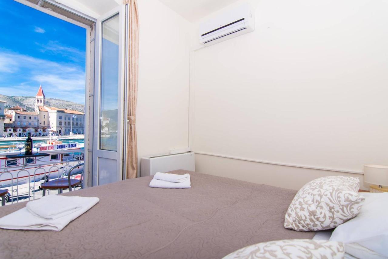 Vila Liza Bed & Breakfast Trogir Luaran gambar