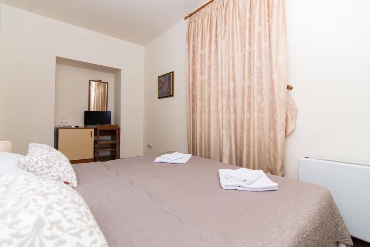 Vila Liza Bed & Breakfast Trogir Luaran gambar