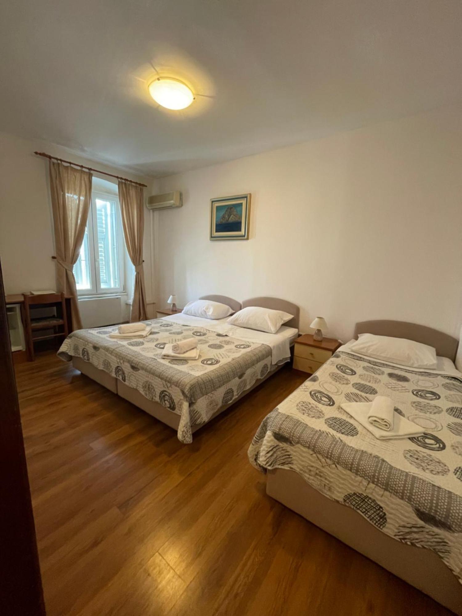 Vila Liza Bed & Breakfast Trogir Luaran gambar