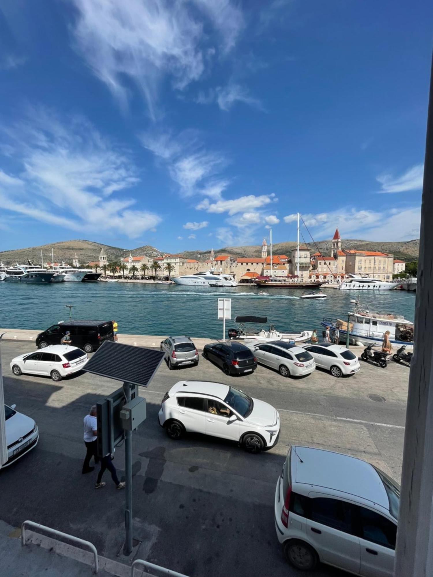 Vila Liza Bed & Breakfast Trogir Luaran gambar